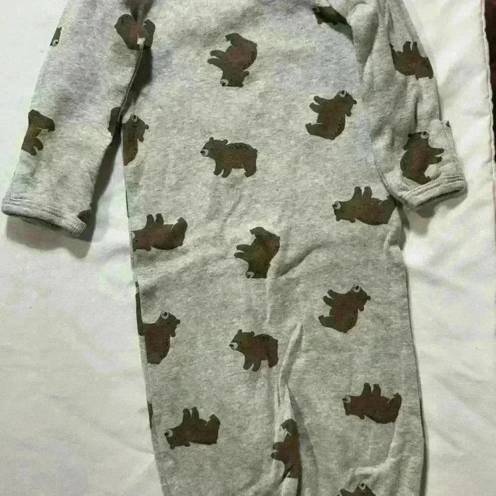 Newborn gowns never worn 0-3 months - Picture 3 of 5